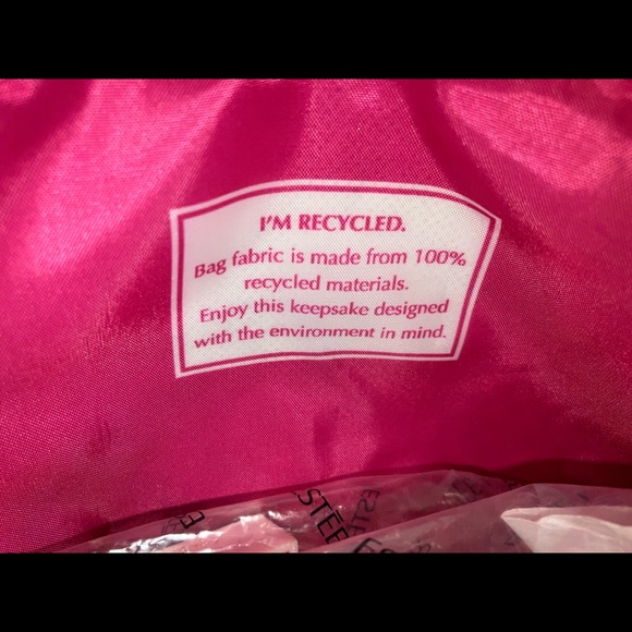 New Estee Lauder Mini’s with Gift Pouch - Picture 6 of 9